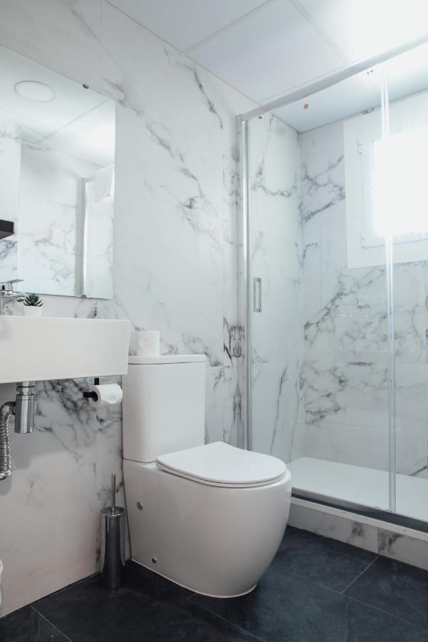 Hostal Ruta De Francia Barcelona Luaran gambar