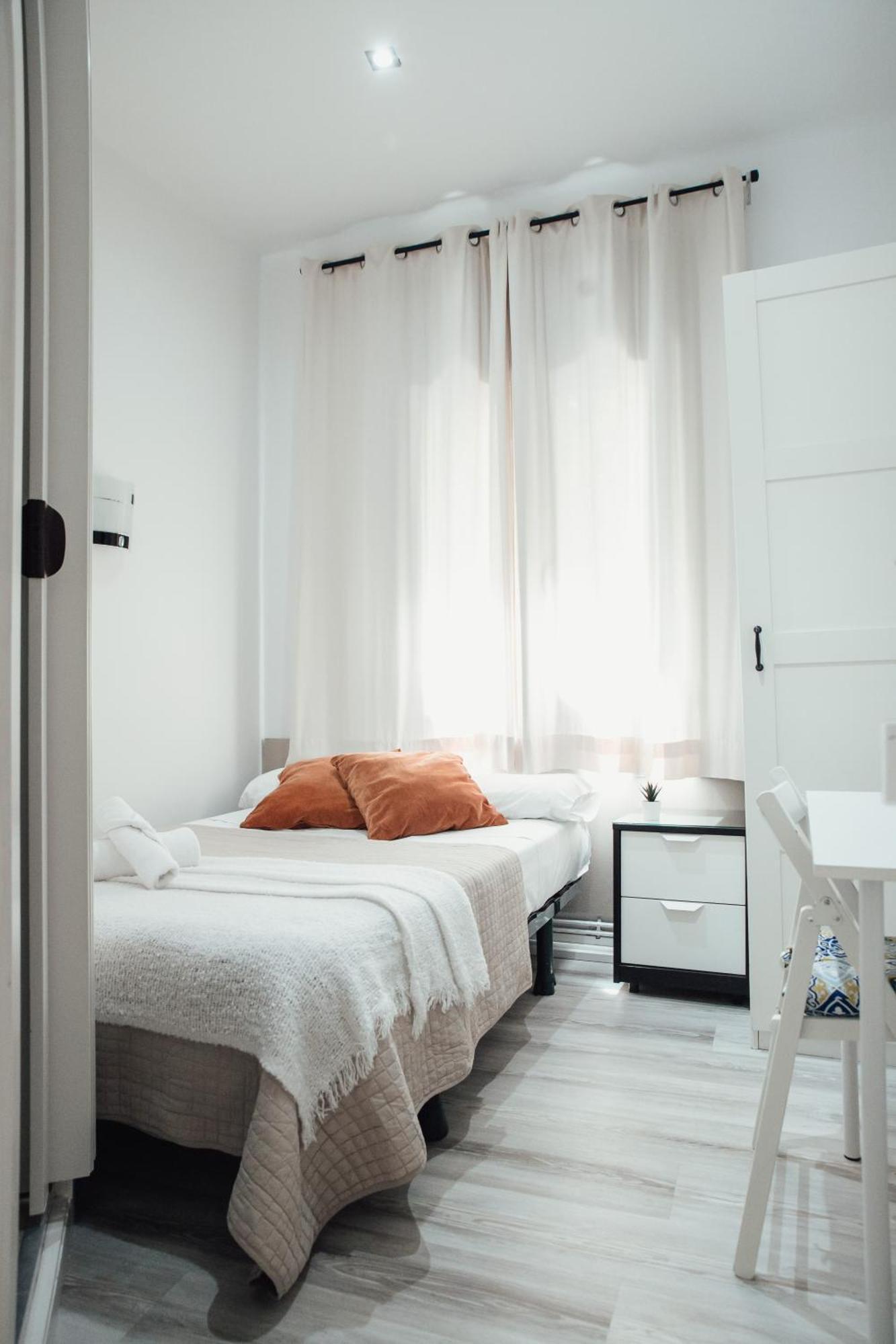 Hostal Ruta De Francia Barcelona Luaran gambar