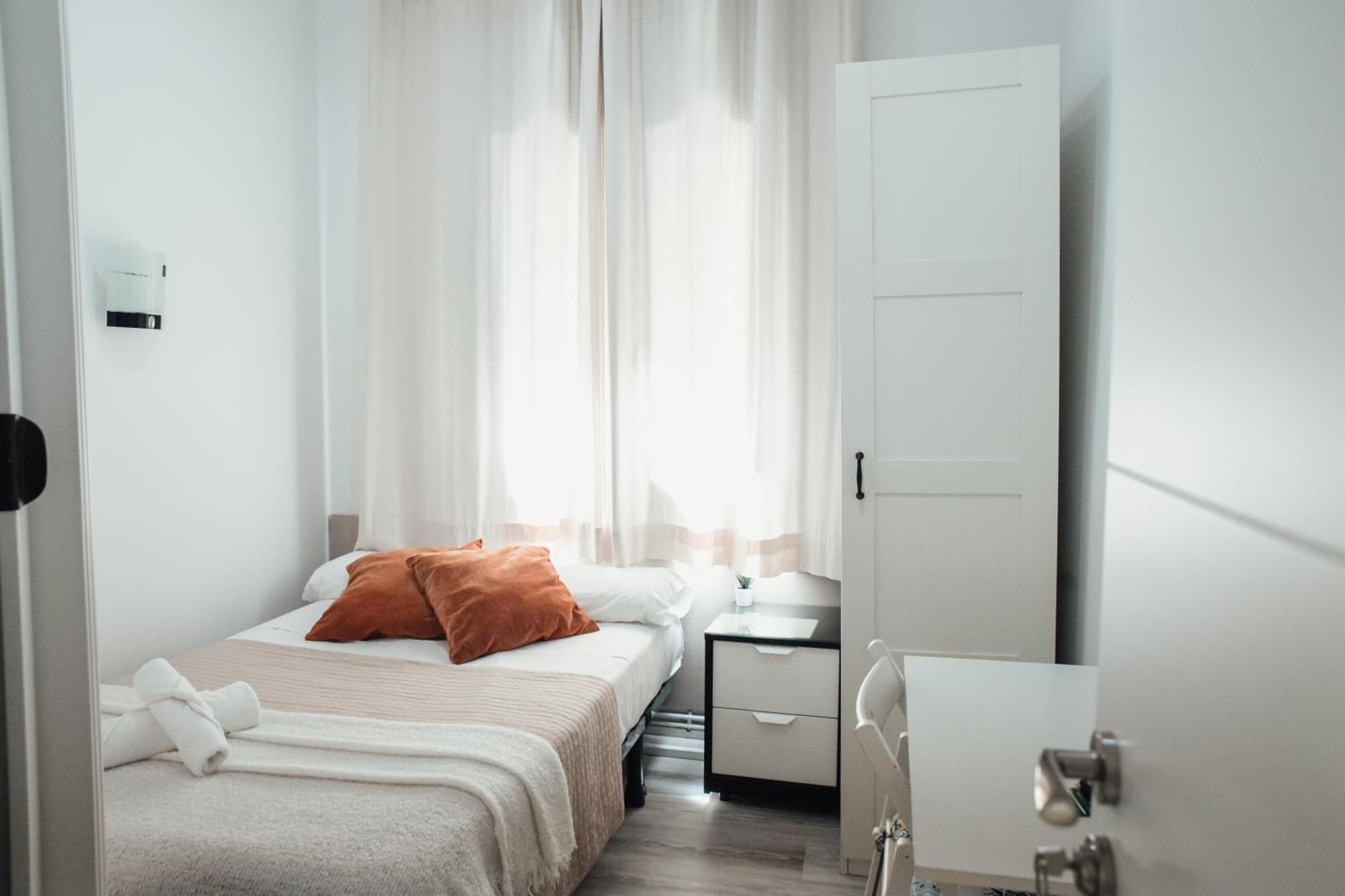Hostal Ruta De Francia Barcelona Luaran gambar