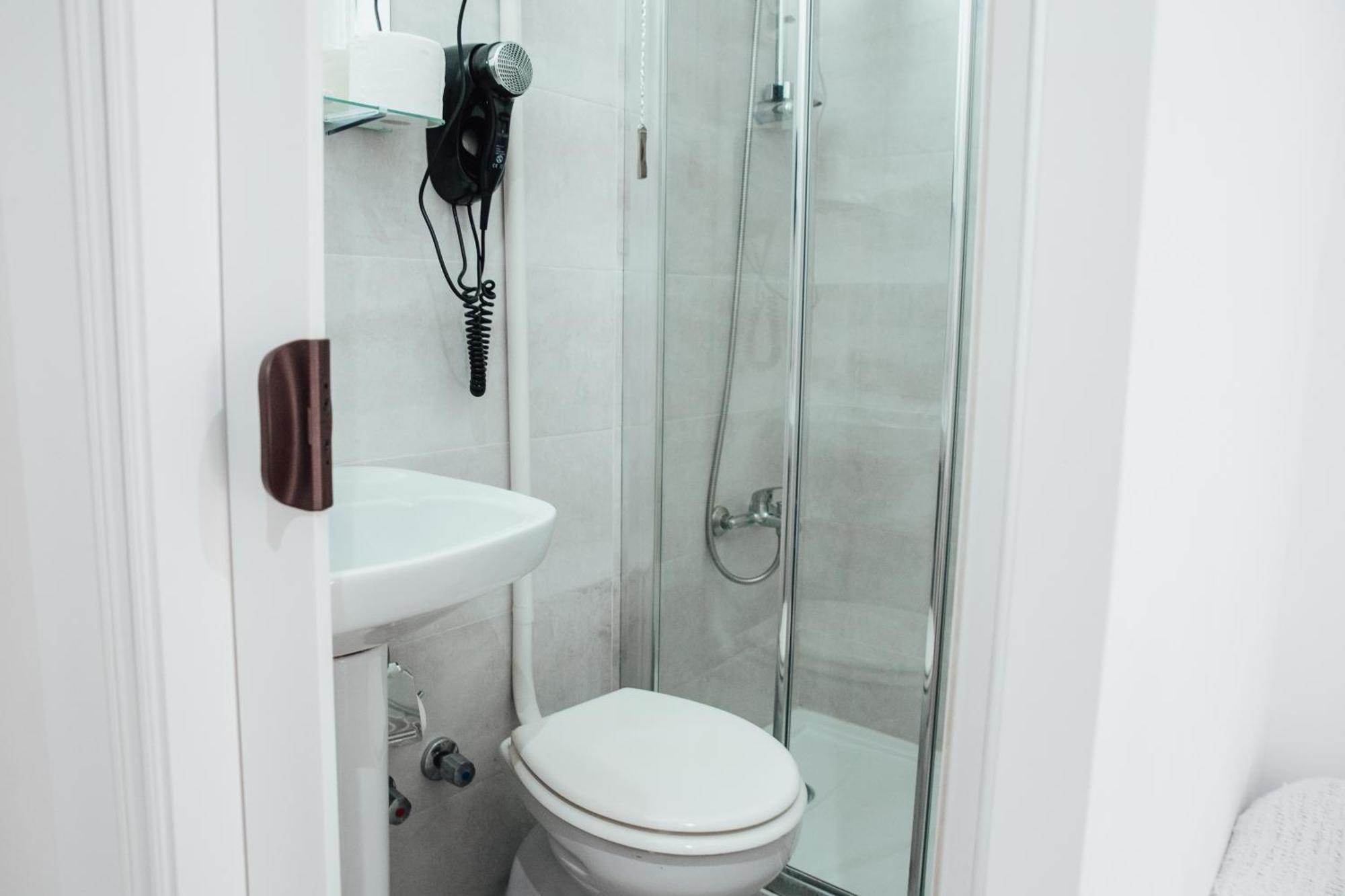 Hostal Ruta De Francia Barcelona Luaran gambar
